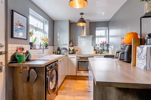 12 Agnes Street, Brighton, BN2 3AS