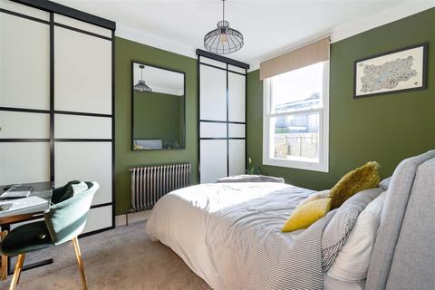 12 Agnes Street, Brighton, BN2 3AS