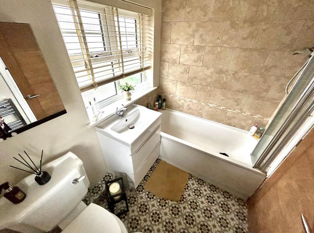 Bath 2.jpg