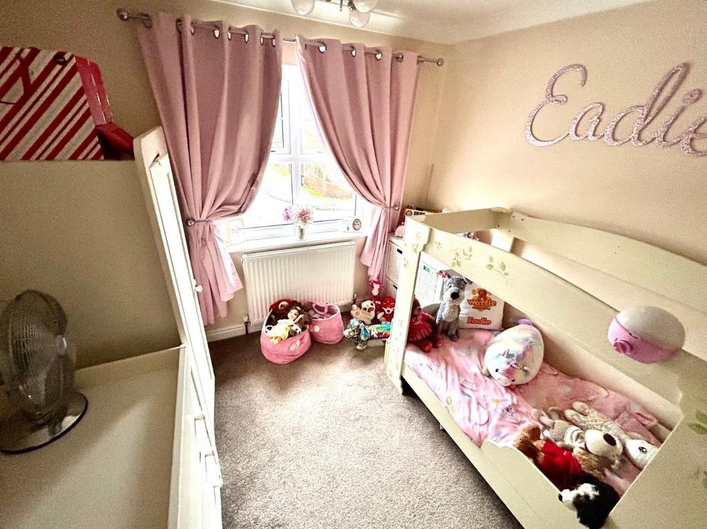 Bed 3.jpg