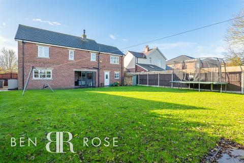 4 bedroom detached house for sale, The Gravel, Mere Brow, Preston
