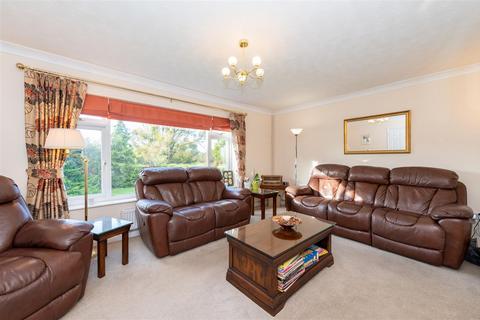 3 bedroom bungalow for sale, Stonebow Road, Drakes Broughton, Pershore