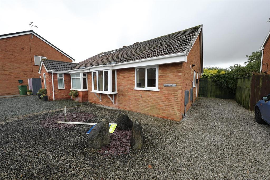 Chestnut Avenue, Thorngumbald, Hull 2 bed semidetached house for sale