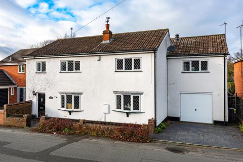 4 bedroom detached house for sale, 109 Rookery Road, Wombourne, Wolverhampton