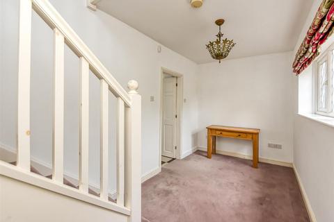 109 Rookery Road, Wombourne, Wolverhampton, WV5 0JG