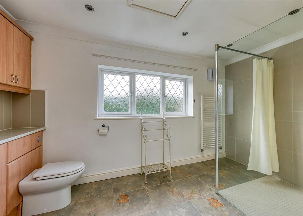 109 Rookery Road-bed1 ensuite SEPT24.jpg