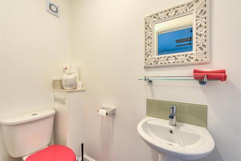 109 Rookery Road, Wombourne, Wolverhampton, WV5 0JG