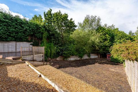109 Rookery Road, Wombourne, Wolverhampton, WV5 0JG