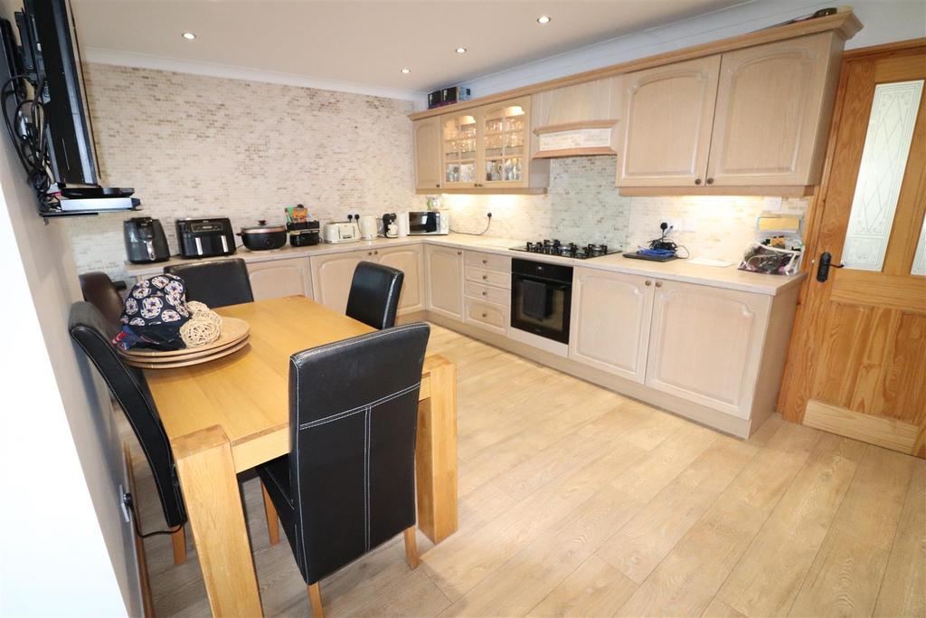 Kitchen diner