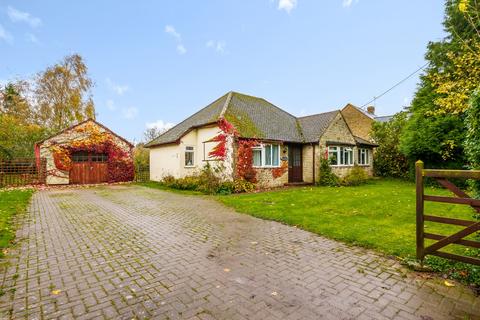 3 bedroom bungalow for sale, Mixbury OXFORDSHIRE