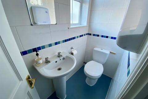 Property to rent, Gordon Road, Lowestoft