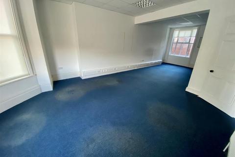 Property to rent, Gordon Road, Lowestoft