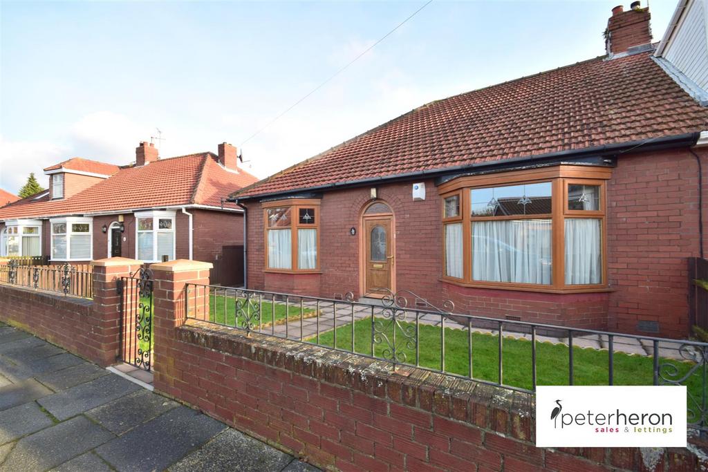 Chatsworth Crescent, High Barnes, Sunderland 2 bed semidetached