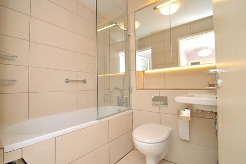 1 bedroom apartment for sale, at Mawson Court, Gopsall Street, London N1