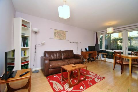 at Mawson Court, Gopsall Street, London N1