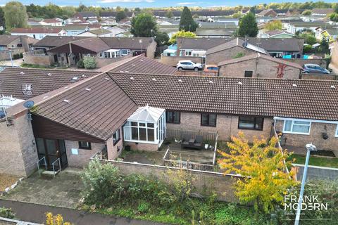 4 bedroom semi-detached bungalow for sale, Finchfield, Peterborough, PE1