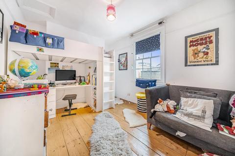 118 Warner Road, London, SE5 9HQ