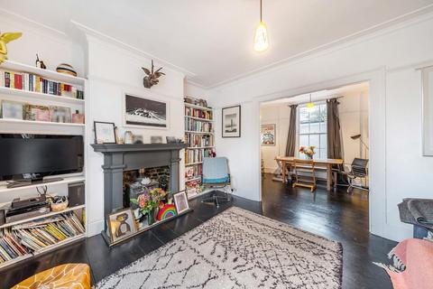 118 Warner Road, London, SE5 9HQ