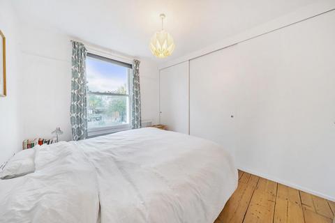 118 Warner Road, London, SE5 9HQ