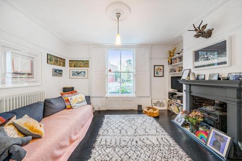 118 Warner Road, London, SE5 9HQ