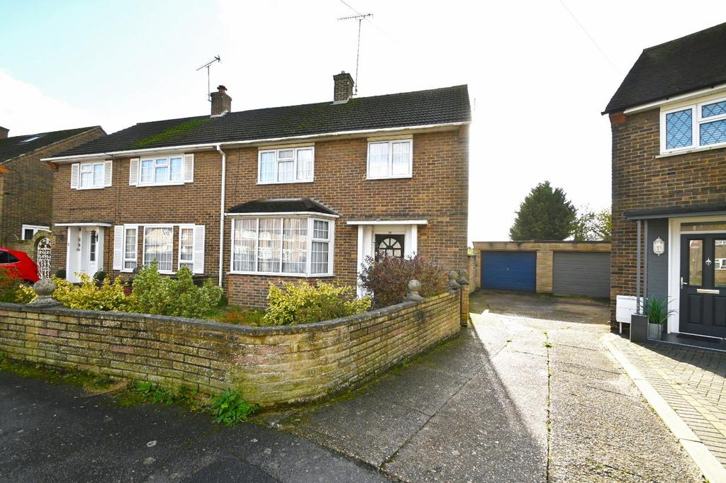Blandford Road South, Langley... 3 bed semidetached house for sale £