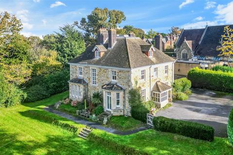 6 bedroom manor house for sale - The Platt, Lingfield RH7