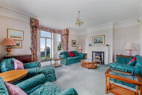 6 bedroom manor house for sale - The Platt, Lingfield RH7