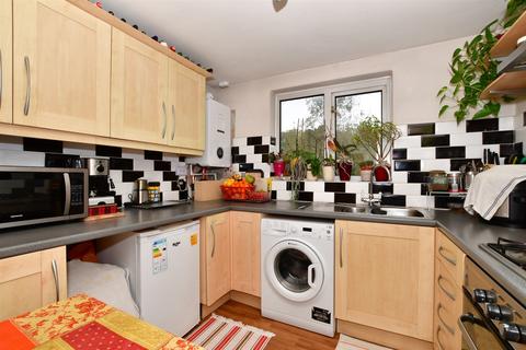 2 bedroom maisonette for sale, Brighton Road, Hooley, Coulsdon, Surrey