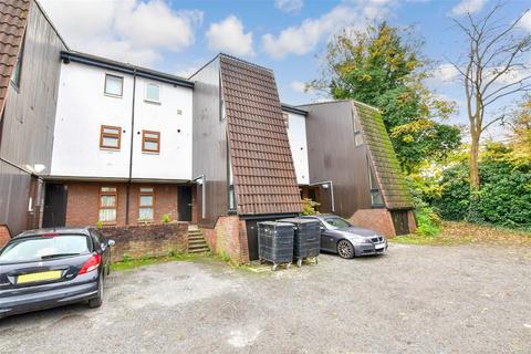 2 bedroom apartment for sale, The Ridgeway, Chingford