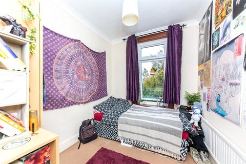 4 bedroom terraced house to rent, Buller Road, Brighton BN2