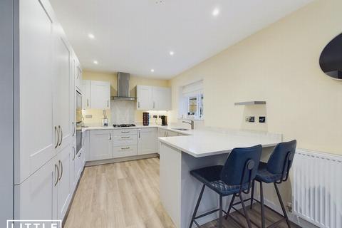 5 bedroom detached house for sale, Mottram Rise, Eccleston, WA10