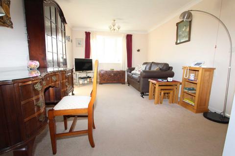 1 bedroom retirement property for sale, Retirement flat close to Town Centre