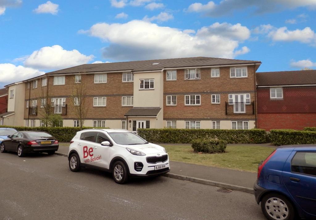 Kiln Way, Dunstable, LU5 2 bed flat £1,150 pcm (£265 pw)