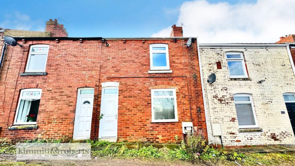 Derwent Street, Easington Lane... 2 bed terraced house £80,000
