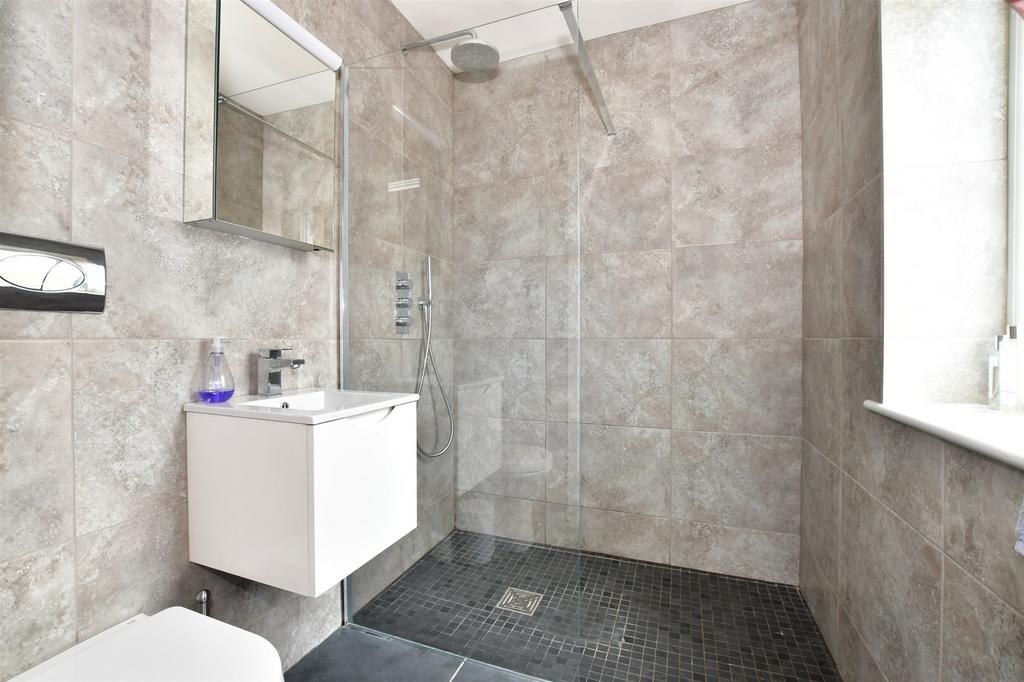 En Suite Shower Room