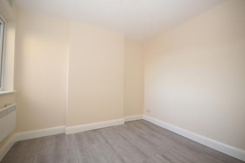 2 bedroom flat to rent, Greenford Road, Greenford, Middlesex, UB6