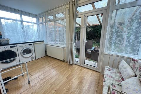 3 bedroom terraced house for sale - St. Mary's Road, London