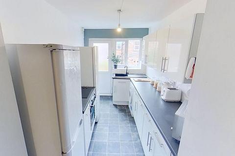 5 bedroom house to rent, 94 Portland Road, Nottingham, NG7 4GP