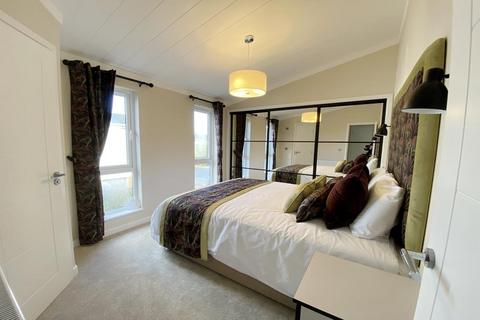2 bedroom park home for sale, West Moors Dorset BH22 0BP