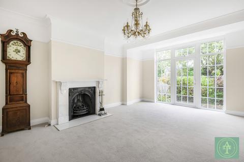 19 Wynchgate, London, N14 6RP