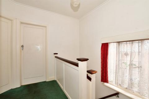 29 Harwater Drive, Loughton, IG10 1LP