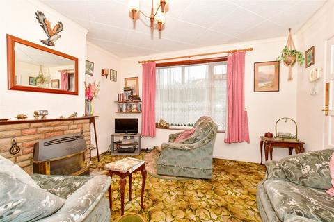 4 Elmstead Road, Erith, DA8 3JA
