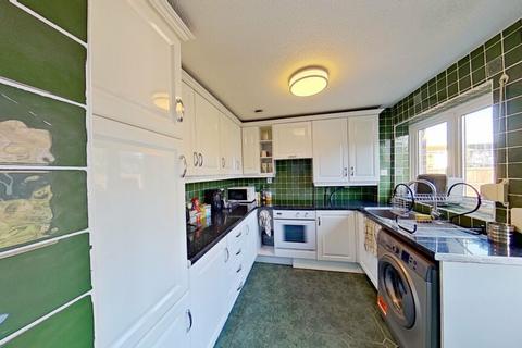3 bedroom terraced house to rent - Cornwall Road, Herne Bay
