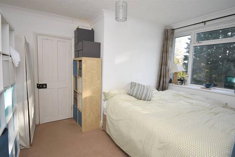 10 Acton Road, Whitstable, CT5 1JH