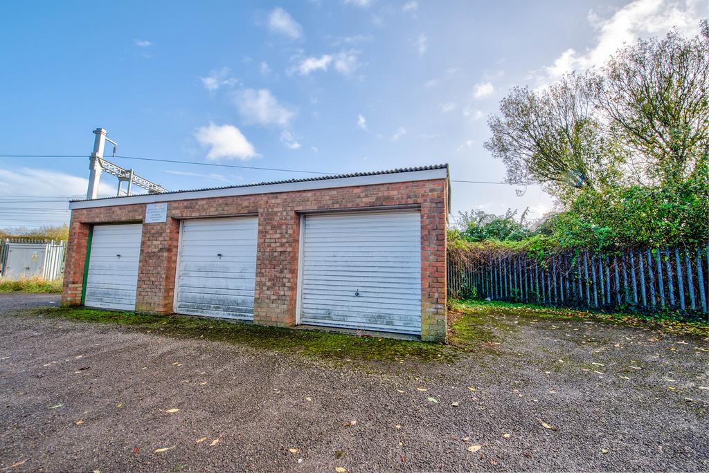Detached Garage