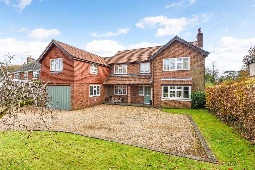 Blackberry Lane, Four Marks, Hampshire 5 bed detached house for sale
