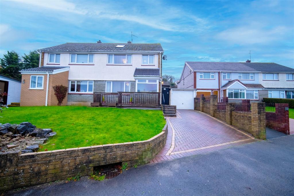 Summerfield Lane, Machen, Caerphilly, CF83 8RP 3 bed semidetached