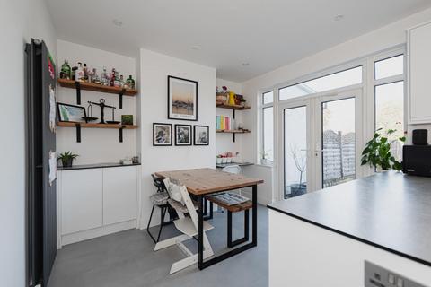 89 Northcroft Road, Epsom, KT19 9SZ