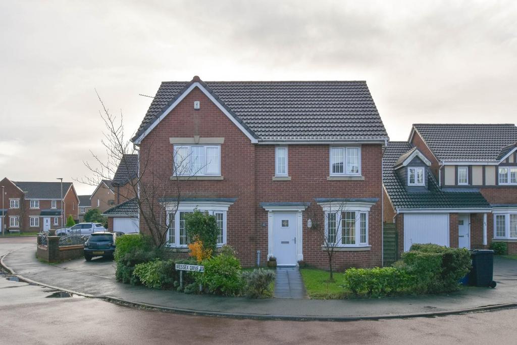 Chatsworth Fold, Springview, Wigan... 4 bed detached house for sale £