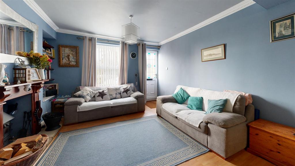 5-St-Georges-Road-Living-Room(1).jpg